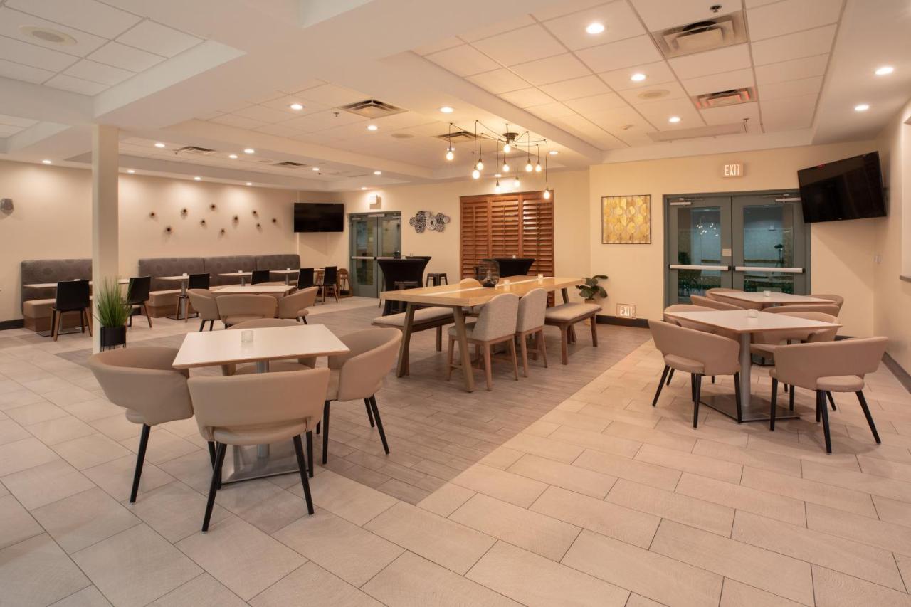 Holiday Inn & Suites Goodyear - West Phoenix Area By Ihg Exteriör bild