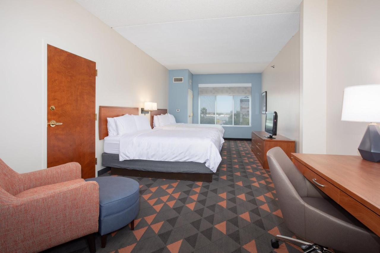 Holiday Inn & Suites Goodyear - West Phoenix Area By Ihg Exteriör bild