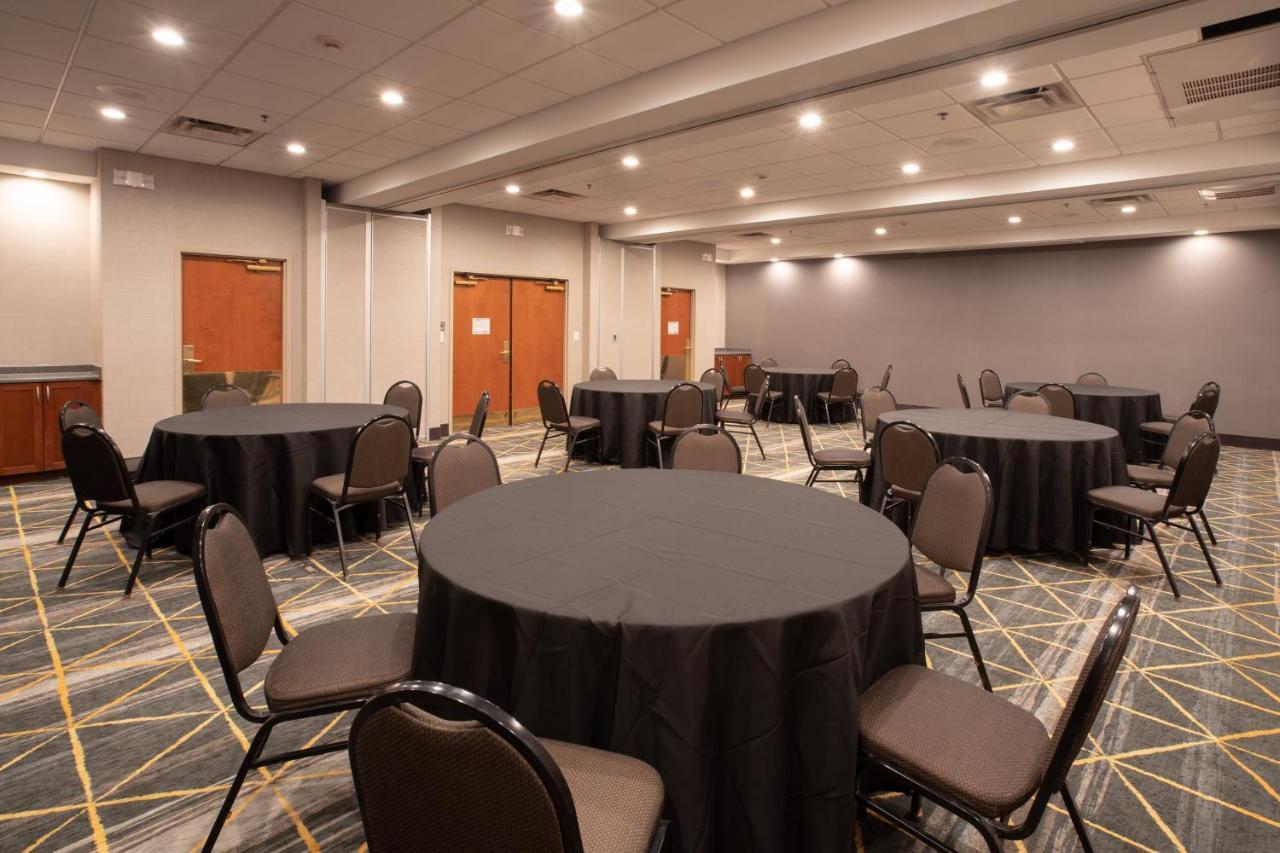 Holiday Inn & Suites Goodyear - West Phoenix Area By Ihg Exteriör bild