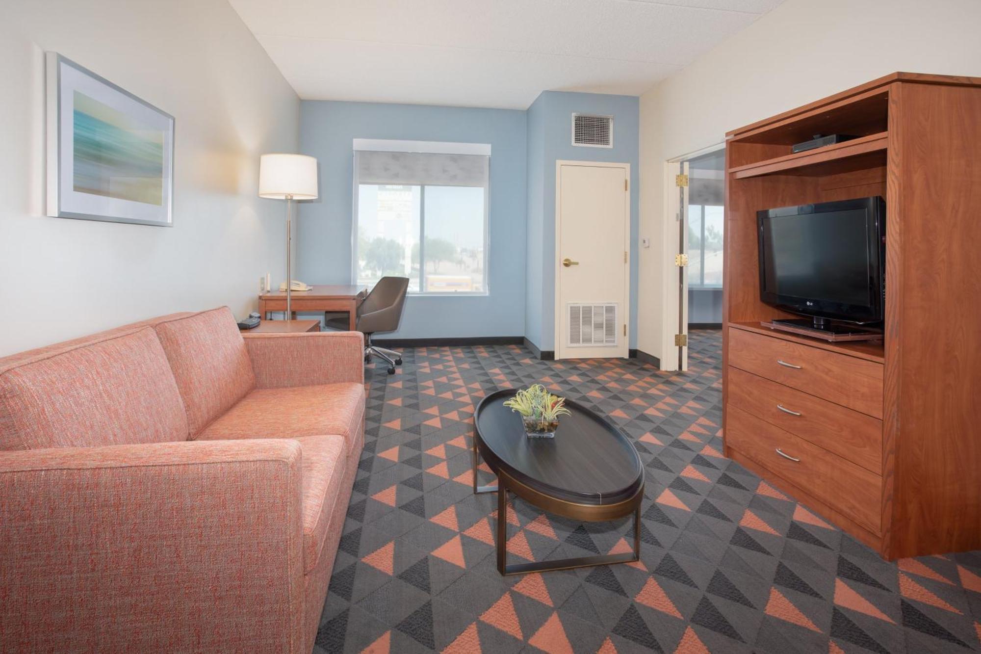 Holiday Inn & Suites Goodyear - West Phoenix Area By Ihg Exteriör bild